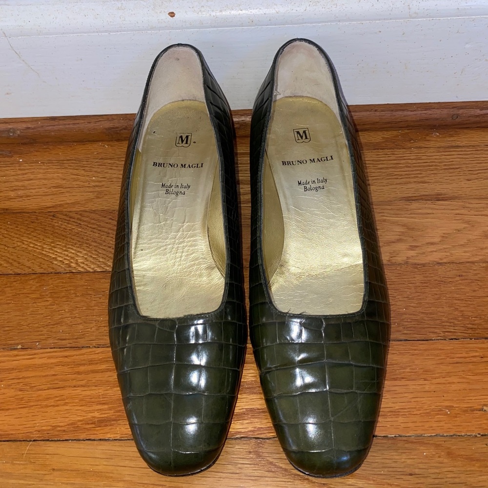 Bruno Magli Gator Pumps